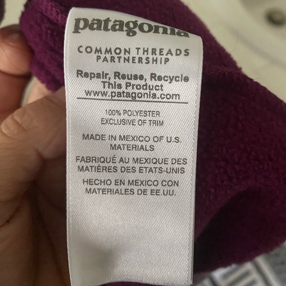 Last Chance: Patagonia Womens Fleece Pullover - Picture 10 of 10